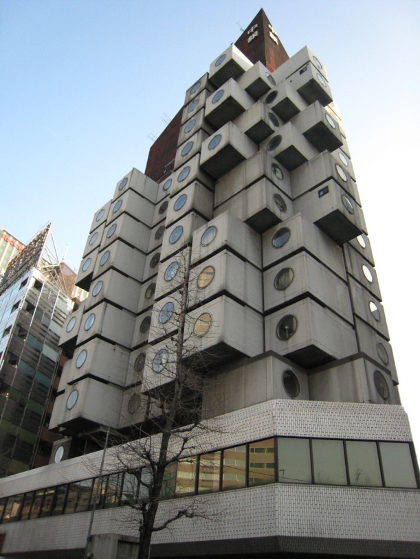 45-Kurokawa-Nakagin Capsule Tower